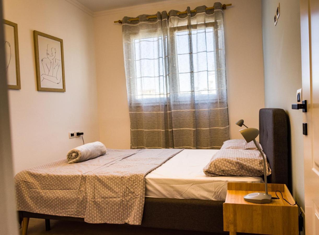 Bright Apartment Close To City Center Tirana Exteriér fotografie